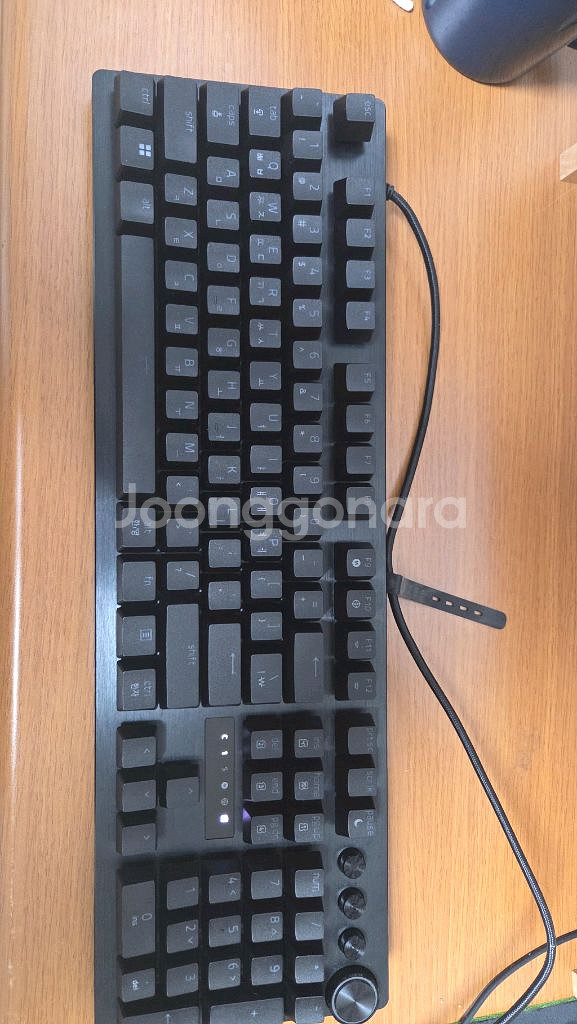 레이저 헌츠맨 v3 pro--1