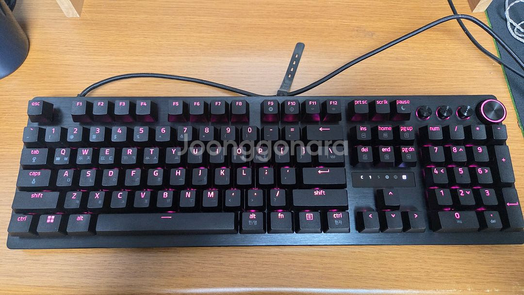 레이저 헌츠맨 v3 pro--2