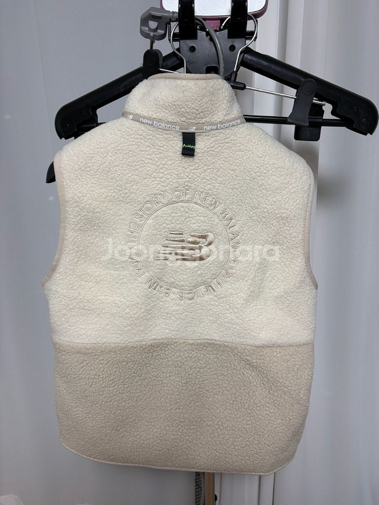 뉴발란스 키즈 조끼 130--2