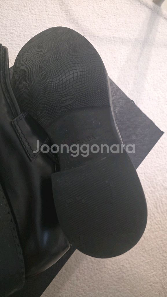 프라다 초콜릿 브러쉬드 레더 로퍼uk6사이즈--2