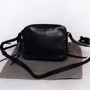 올세인츠 코트니 핸드메이드 레더 스퀘어 크로스바디