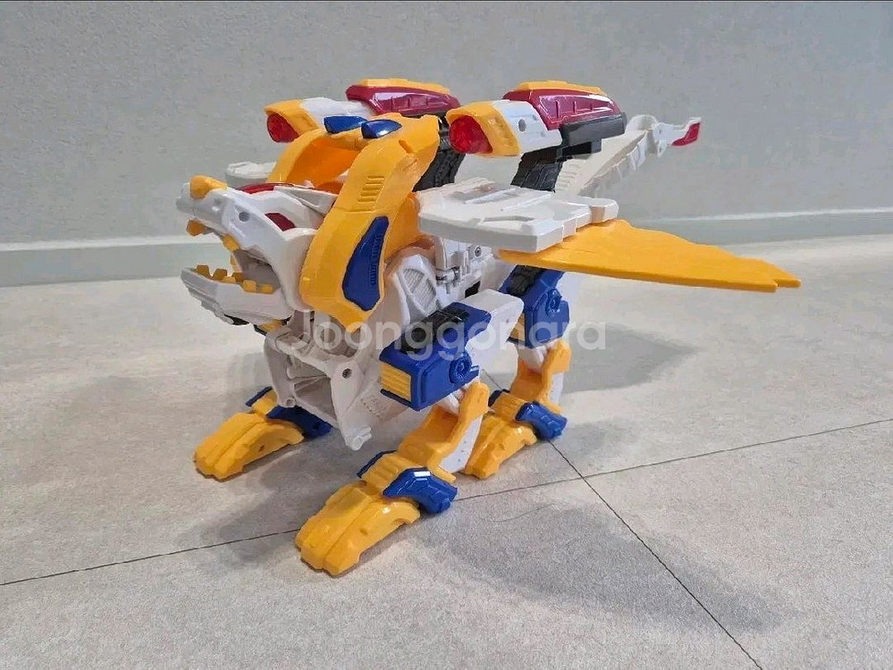 터닝메카드 윙라이온 2단 자동변신 A급--1