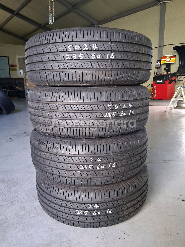 95%급2356016중고타이어.235 60 16타이어--0