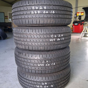 95%급2356016중고타이어.235 60 16타이어