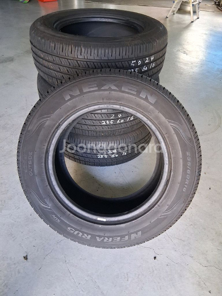 95%급2356016중고타이어.235 60 16타이어--2