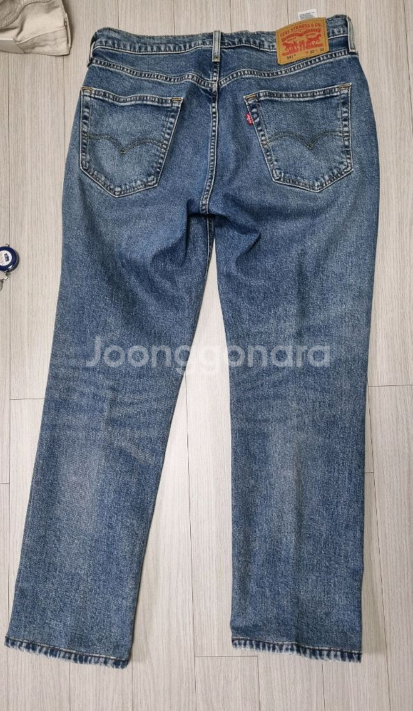 리바이스 청바지 541 테이퍼드핏 32사이즈 연청 상태--1