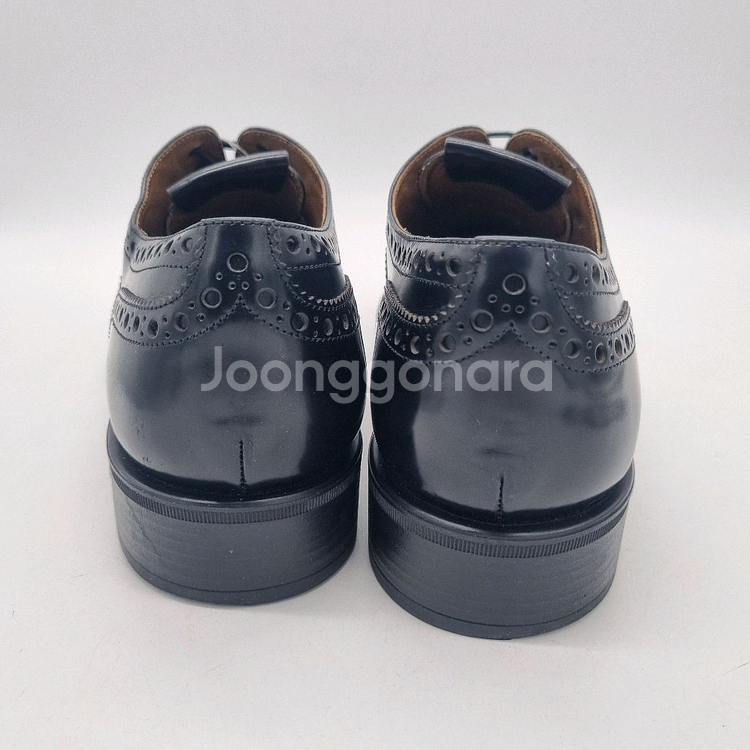 처치스 x 미우미우 23fw 브러쉬드 레더 브로그 남성--6