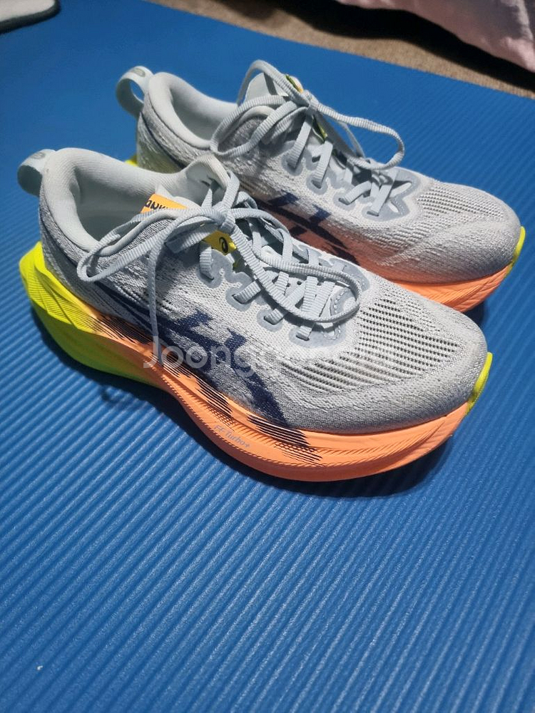 아식스 슈퍼블라스트2 파리 런닝화 225--0