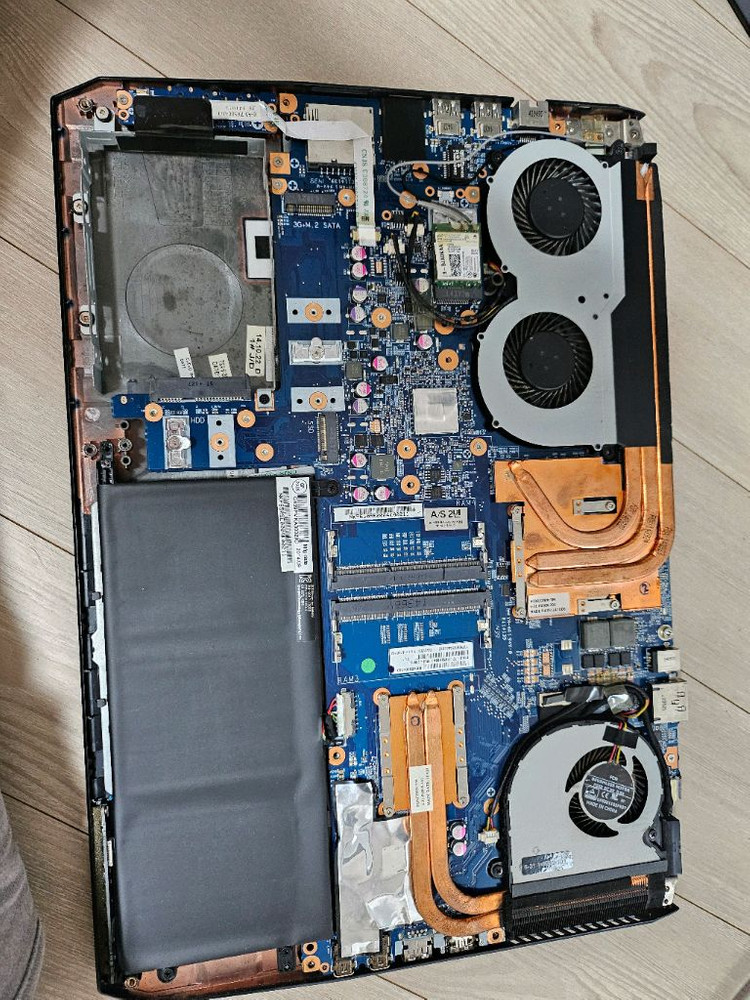 한성 보스몬스터 게이밍노트북E54.부품.수리용--9