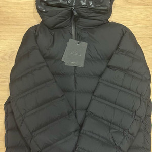 [새상품] 몽클레어 ARROUX경량 다운