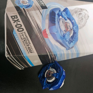 베이블레이드 x 샤크엣지 블루
