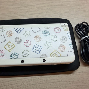닌텐도 NEW 3DS 마리오 에디션 작다수