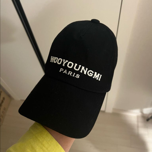 우영미 볼캡