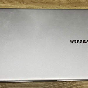 삼성 노트북 NT951XBE 모델입니다