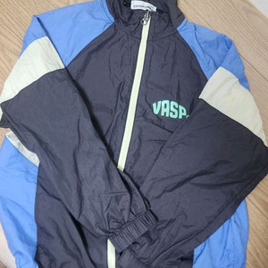 비아셉템버 바람막이