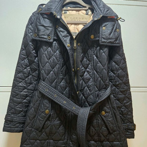 버버리 경량 퀼팅패딩