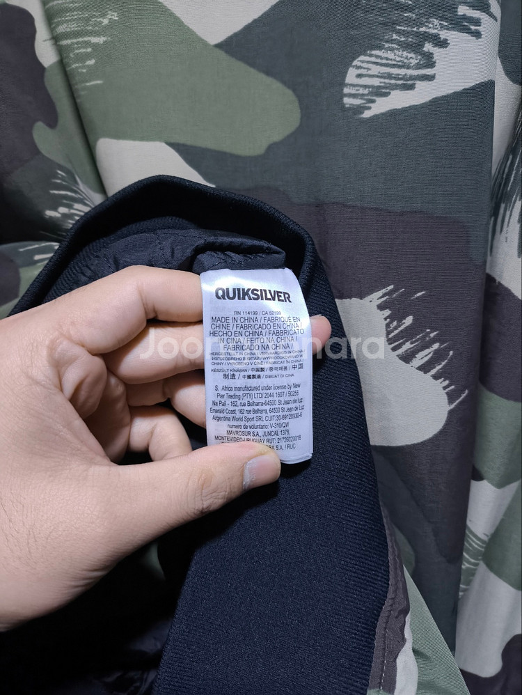 오버핏M 퀵실버 카모플라쥬 봄버자켓--8