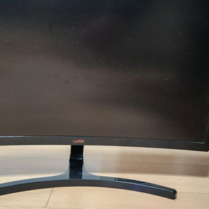 UDEA FHD 144Hz 24인치 커브드모니터 팔아요