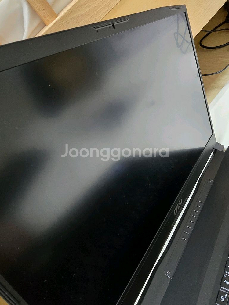 MSI Sword GF76 블랙 17.3인치 게이밍랩탑--1