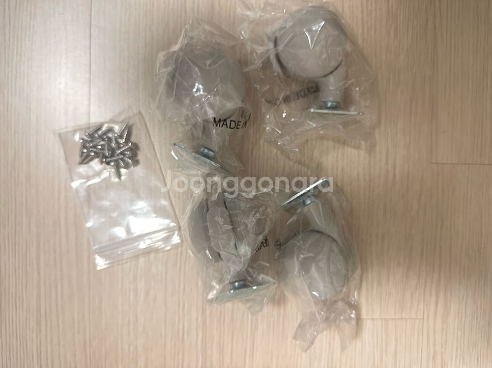 메이드바이뎃 회전 책장 팔아요.(3단 이동식)--2