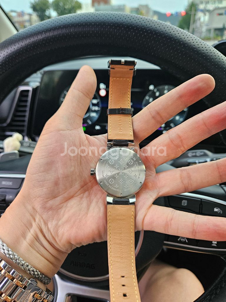 루이비통 땅부르39mm 팝니다--5