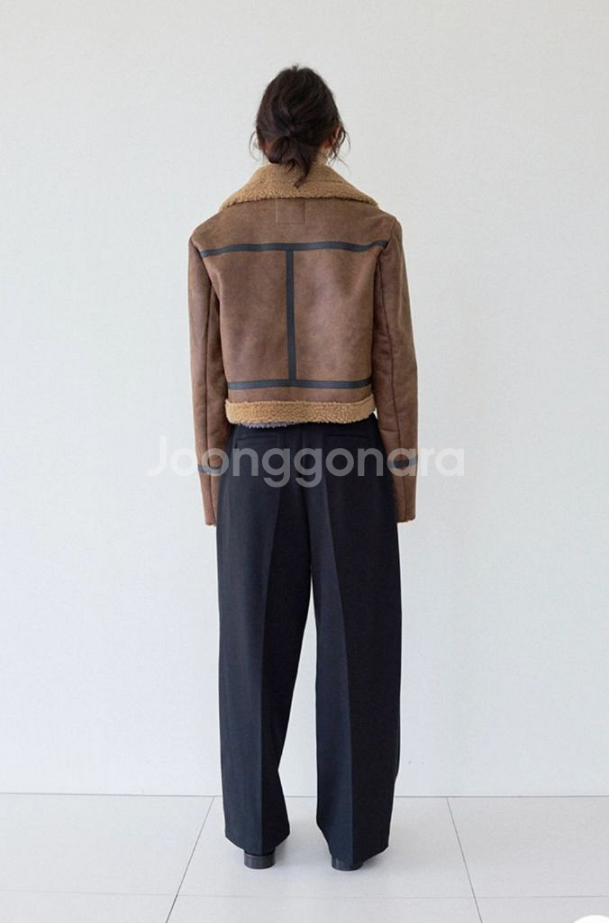 라티젠 무스탕 프리사이즈--1