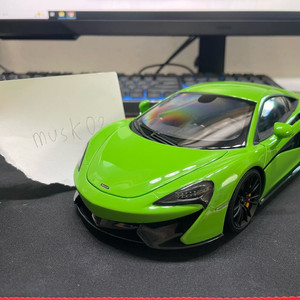 1:18 1/18 오토아트 맥라렌 570s