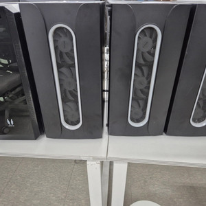 본체 컴퓨터 i7-12700 RTX3060 등등