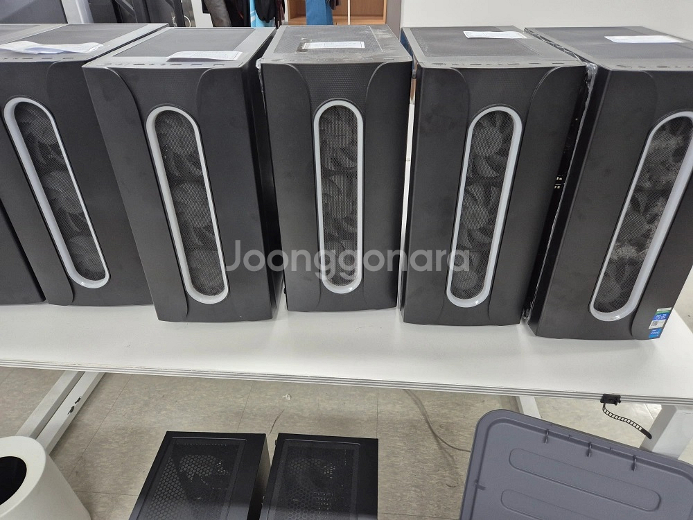 본체 컴퓨터 i7-12700 RTX3060 등등--2