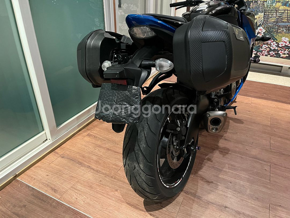 스즈키 s1000f--3