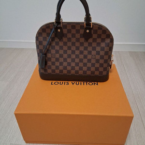 [새상품/가격내림] 루이비통 알마N53151