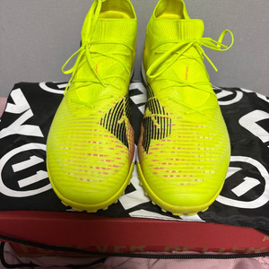 푸마 퓨처 8 프로케이지 풋살화 275