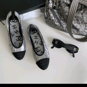 샤넬 플랫슈즈
