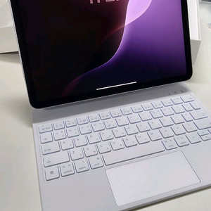 아이패드 에어 m3 11 128gb + 니케 키보드