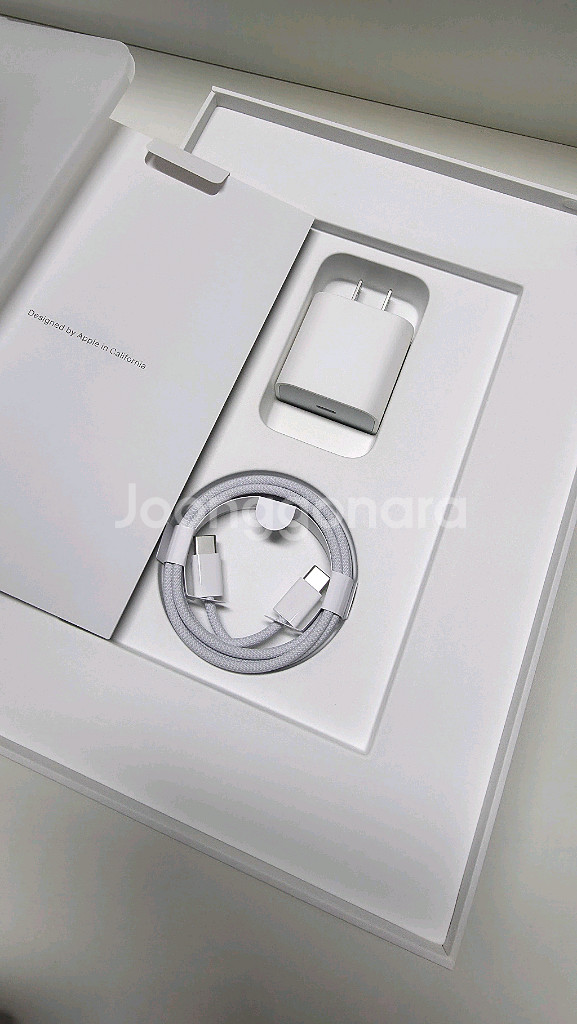 아이패드 에어 m3 11 128gb + 니케 키보드--3