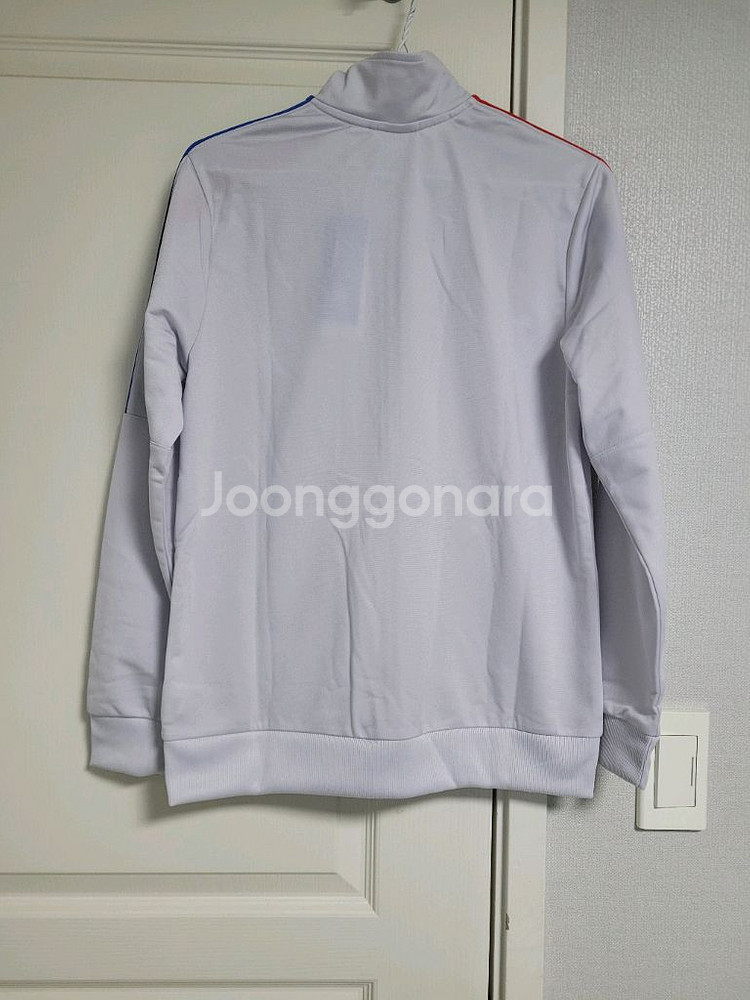 아디다스키즈 집업 팝니다. 사이즈 160 새상품--1