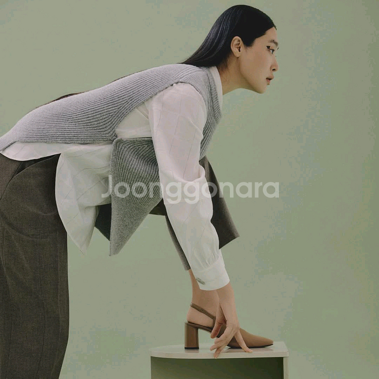 구호(KUHO) 울 블렌디드 리브 니트 베스트 그레이--1