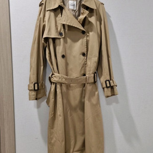 스튜디오 톰보이 베이지 트렌치코트
