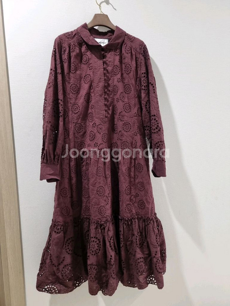 칼 라거펠트 아일렛 펀칭 원피스--0