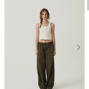 새제품)더바넷 클라우디윈드셋업팬츠 카키 스몰