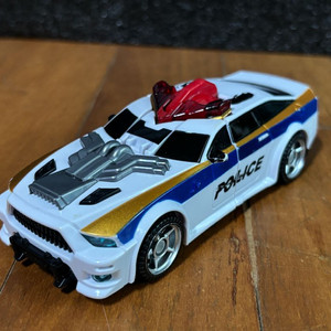 또봇v 기간트v 경찰차 피규어 장난감 파츠 인테리어 소