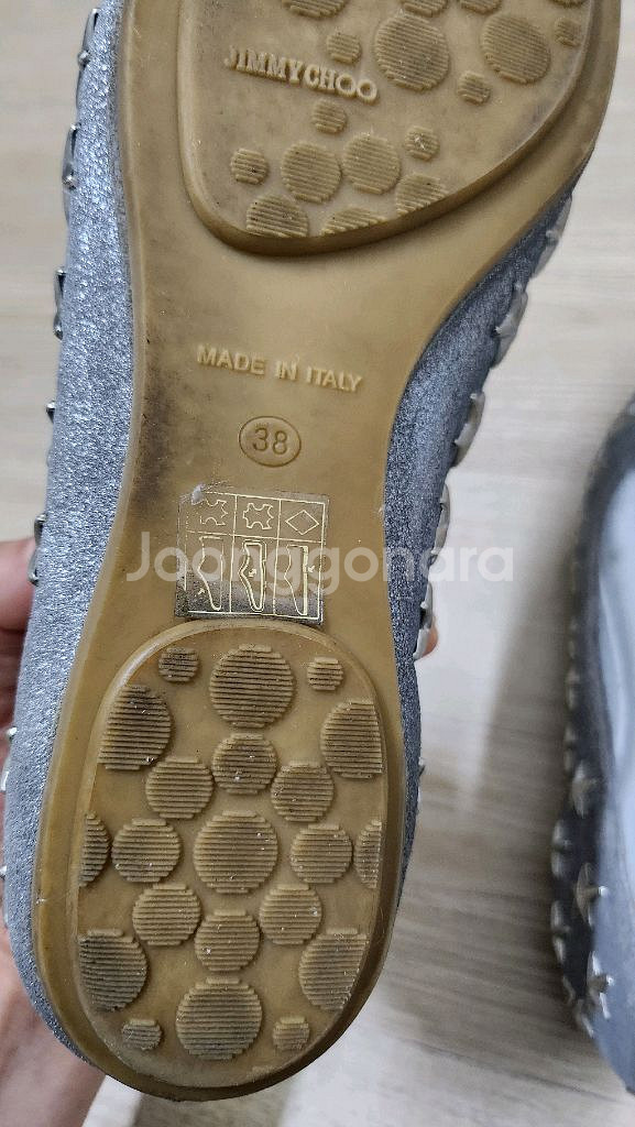 JIMMY CHOO 지미추 플랫슈즈 38 245 250--8