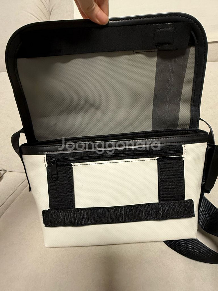 프라이탁 하파오 화이트 레터링 참기름 하와이파이브오 가--2