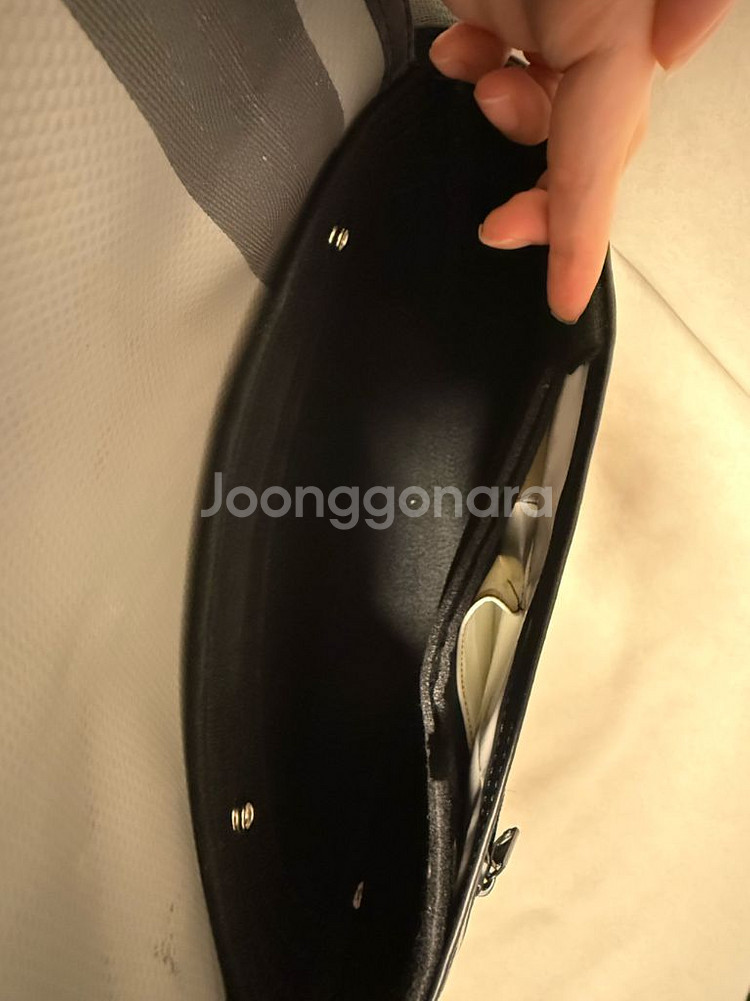 프라이탁 하파오 화이트 레터링 참기름 하와이파이브오 가--4