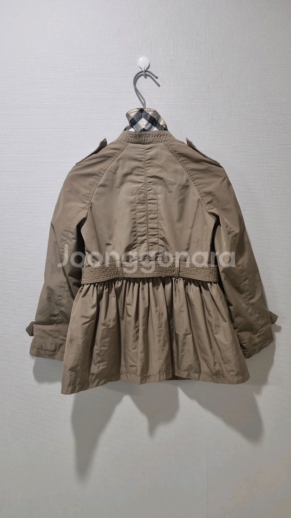 버버리 키즈 트렌치코트 6y--0