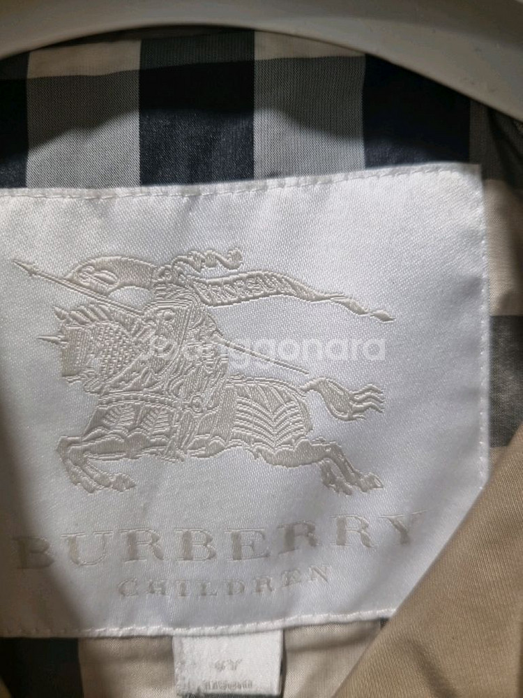 버버리 키즈 트렌치코트 6y--2
