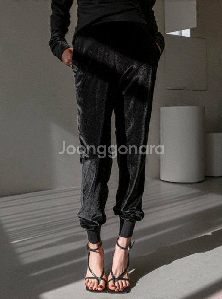 [미사용]페이퍼문 여성 벨벳 조거팬츠--0