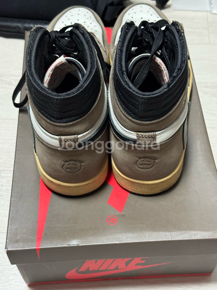 LJR/조던1 하이 트레비스 스캇 OG/285--5