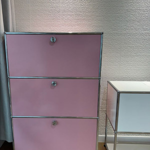 USM Haller 3단 핑크 수납장