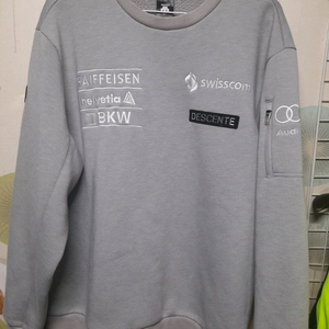 데상트 캐나다 스키팀 남성 기모 맨투맨 티셔츠